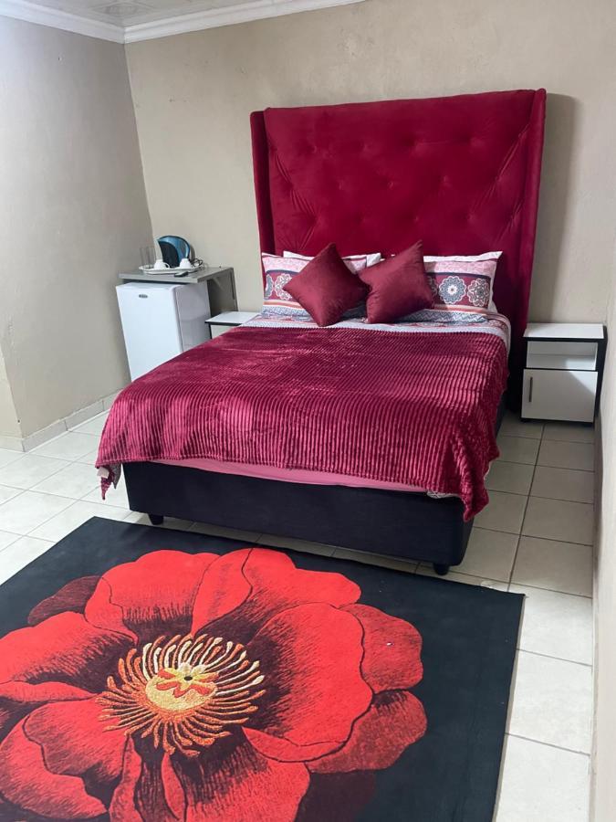 פרטוריה Super Classic Guest House מראה חיצוני תמונה