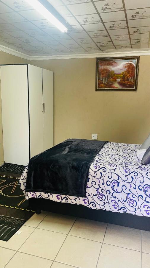 פרטוריה Super Classic Guest House מראה חיצוני תמונה